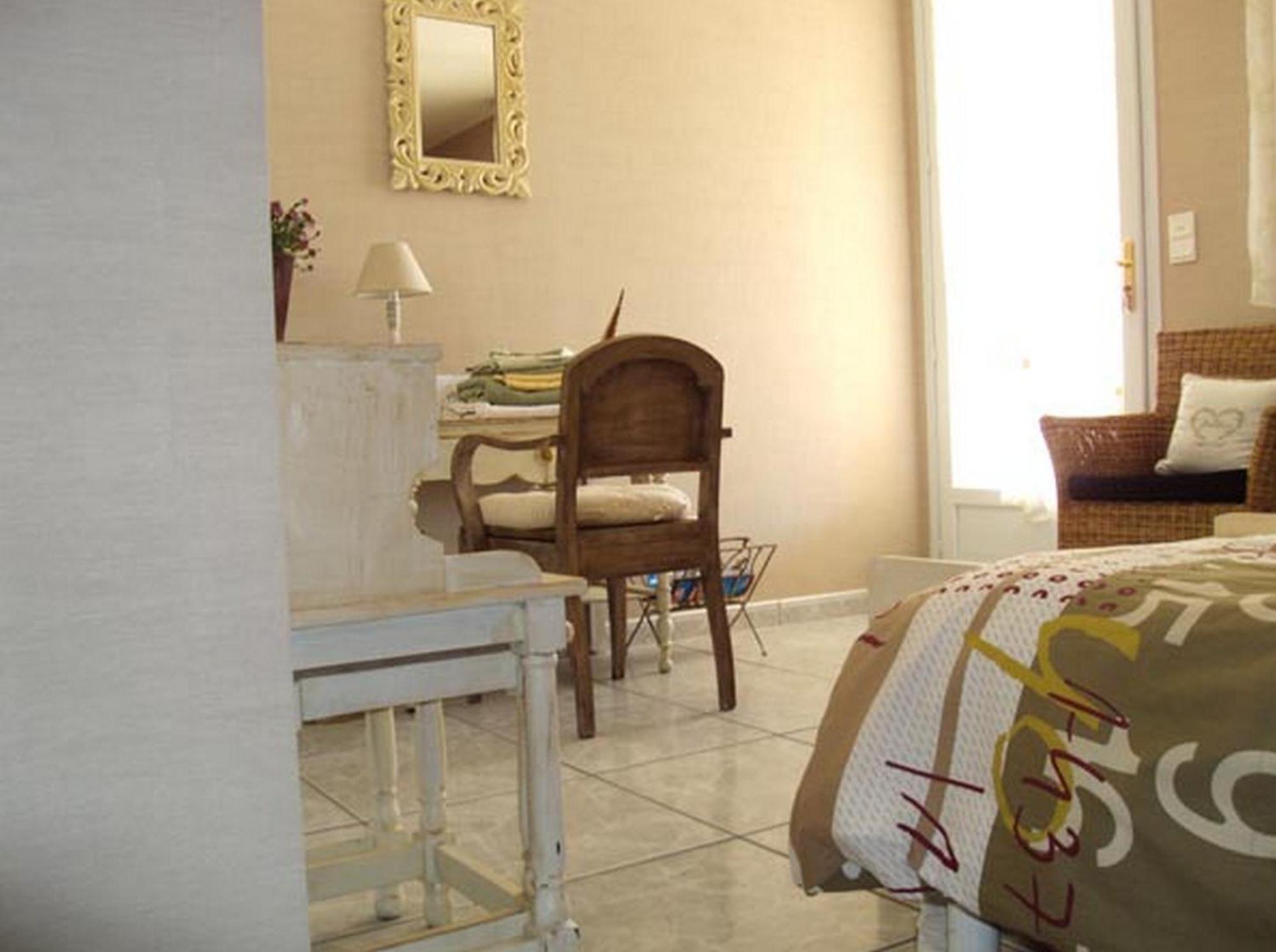 Le Panorama - Chambres D'Hotes - Cuisine Disponible Vieille-Brioude エクステリア 写真