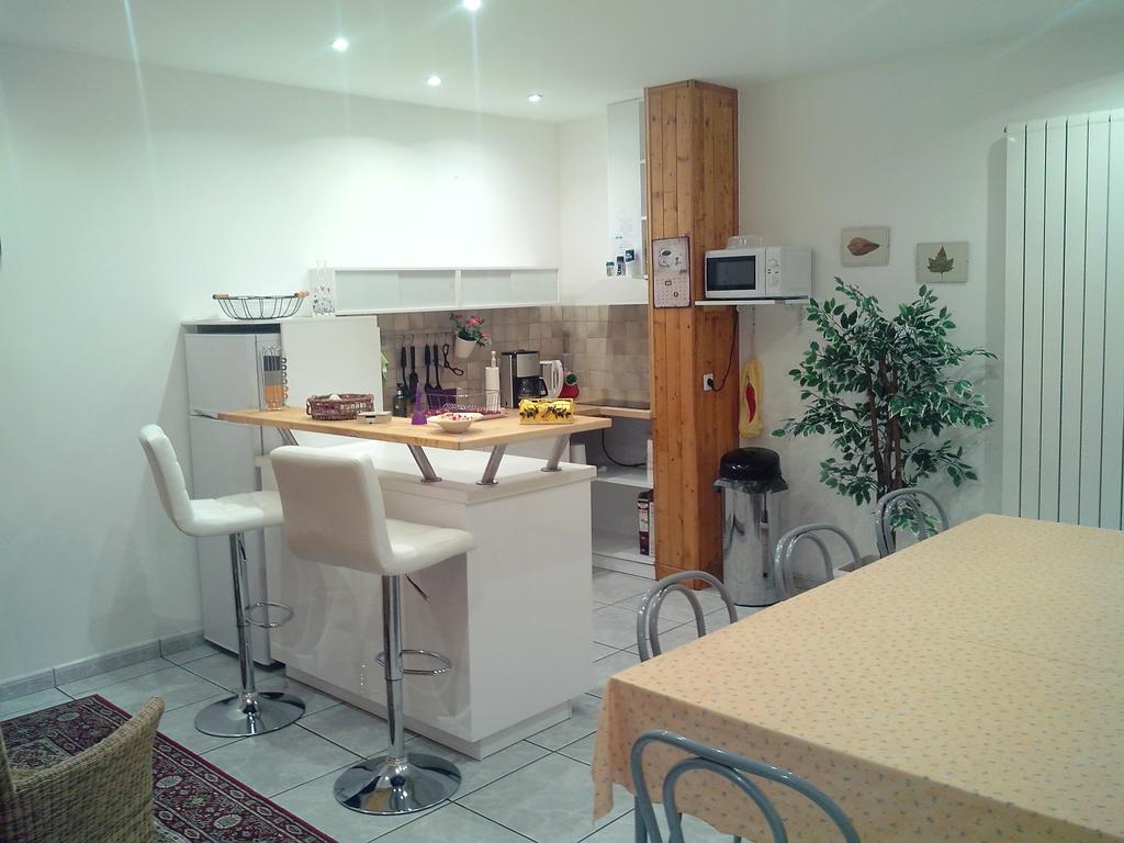 Le Panorama - Chambres D'Hotes - Cuisine Disponible Vieille-Brioude エクステリア 写真